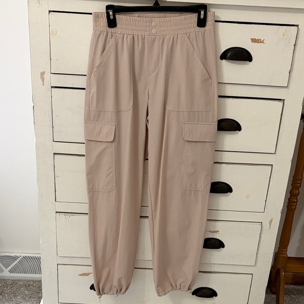 Avalanche Beige Hiking pants Cargo Joggers size small